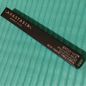 Anastasia Beverly Hills Brow Wiz in Taupe